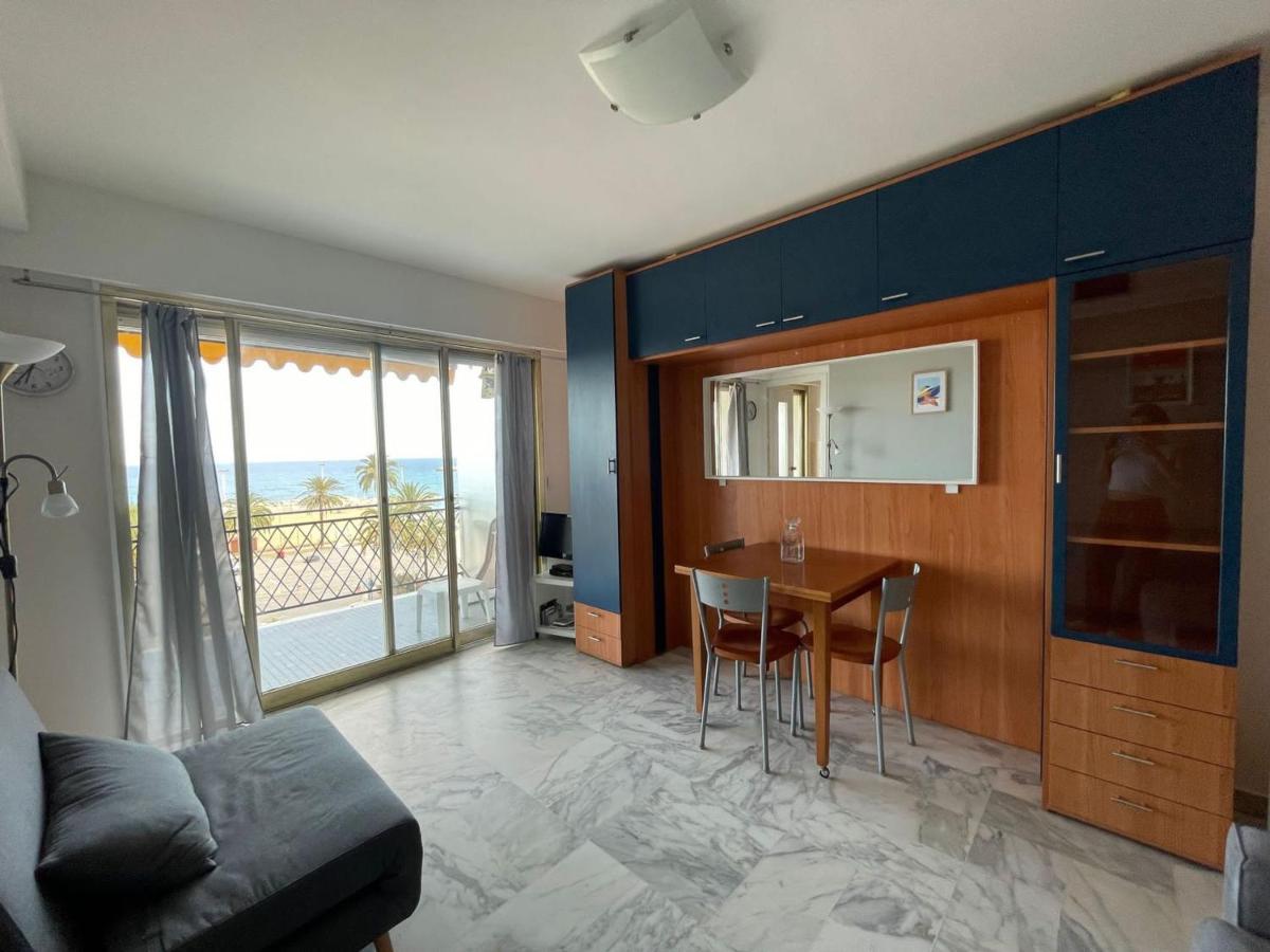 Studio Climatise Avec Terrasse Face Mer A Menton - Fr-1-196-208 Exteriör bild